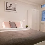 Mathilde - Authentic Saint-germain Seine Walk Apartamento *